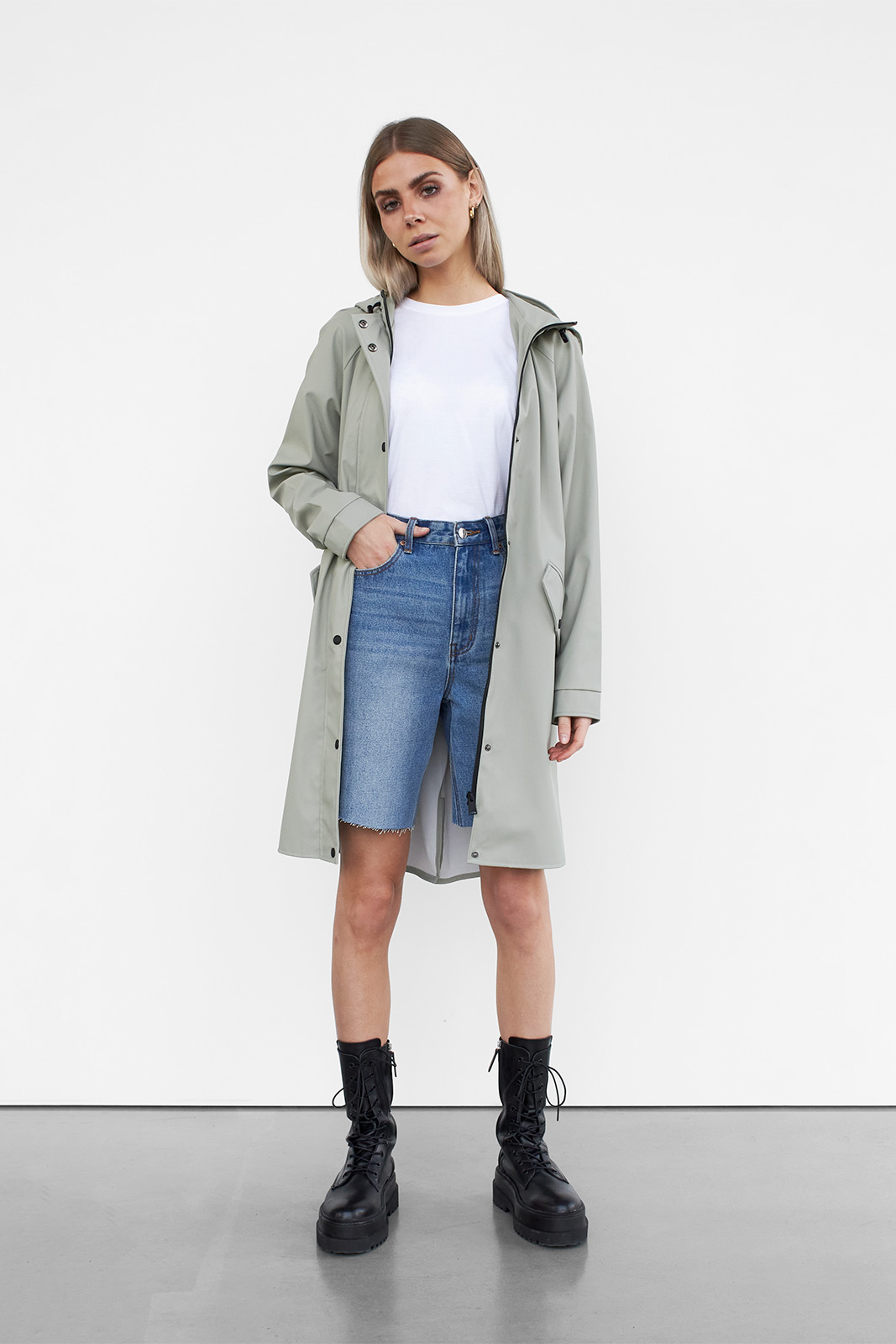 SCANDINAVIAN WARDROBE APRIL
