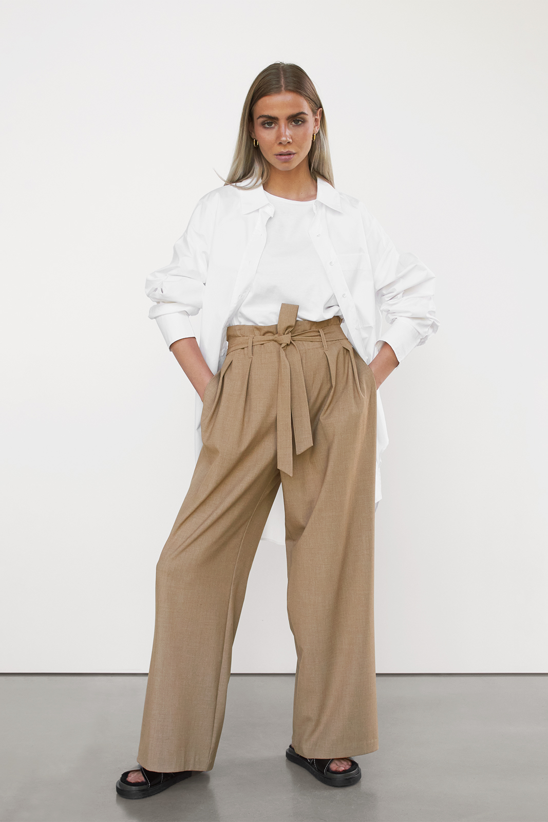 SCANDINAVIAN WARDROBE JUNE