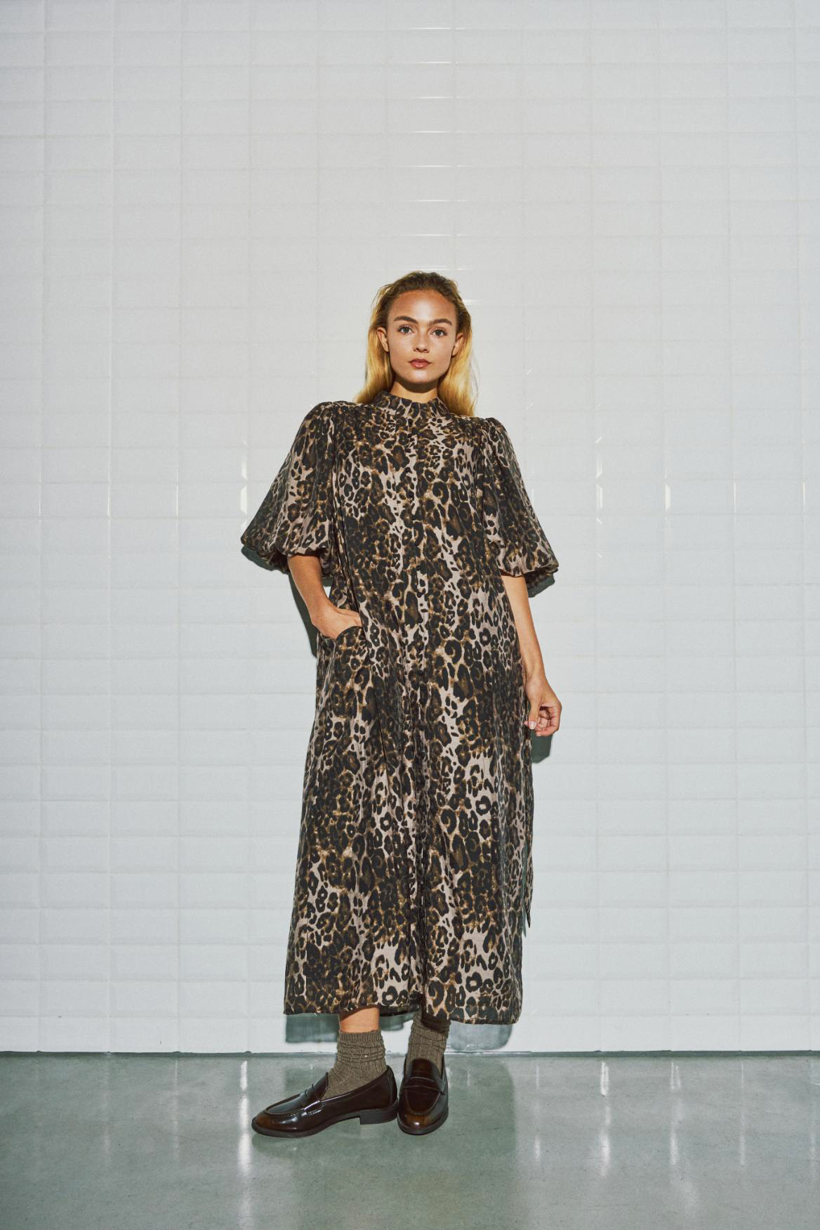 Kjoler: WBLELVIRA MIDI DRESS (Størrelse: S)