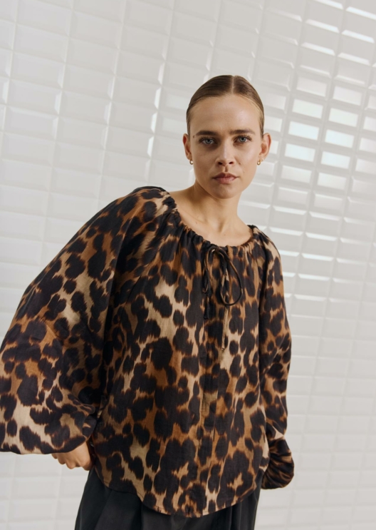 WBLCLEOPATRA WIDE SLEEVE TOP