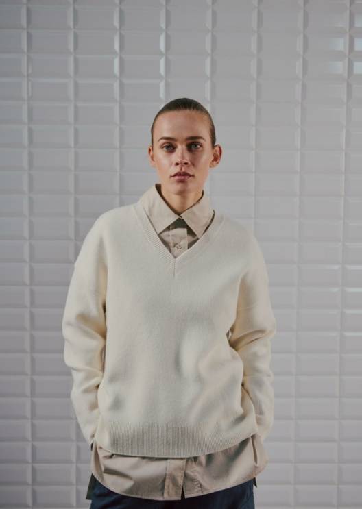 WBLCOOPER V-NECK PULLOVER