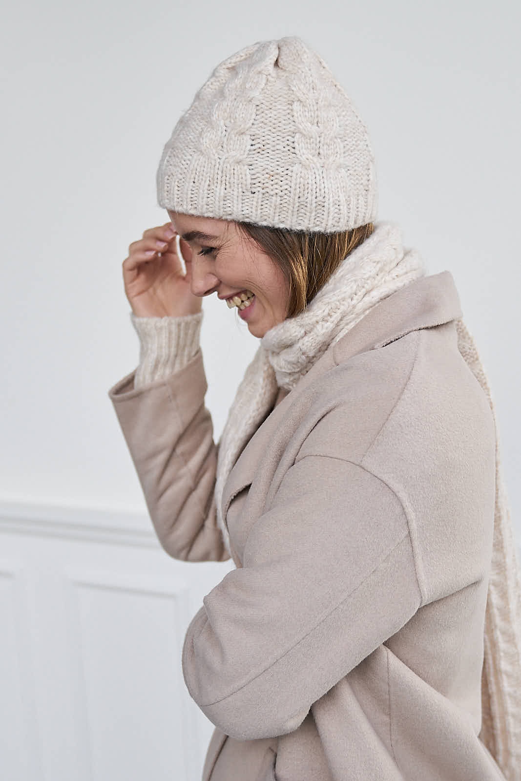 Cathy20wool20hat20light200.jpg