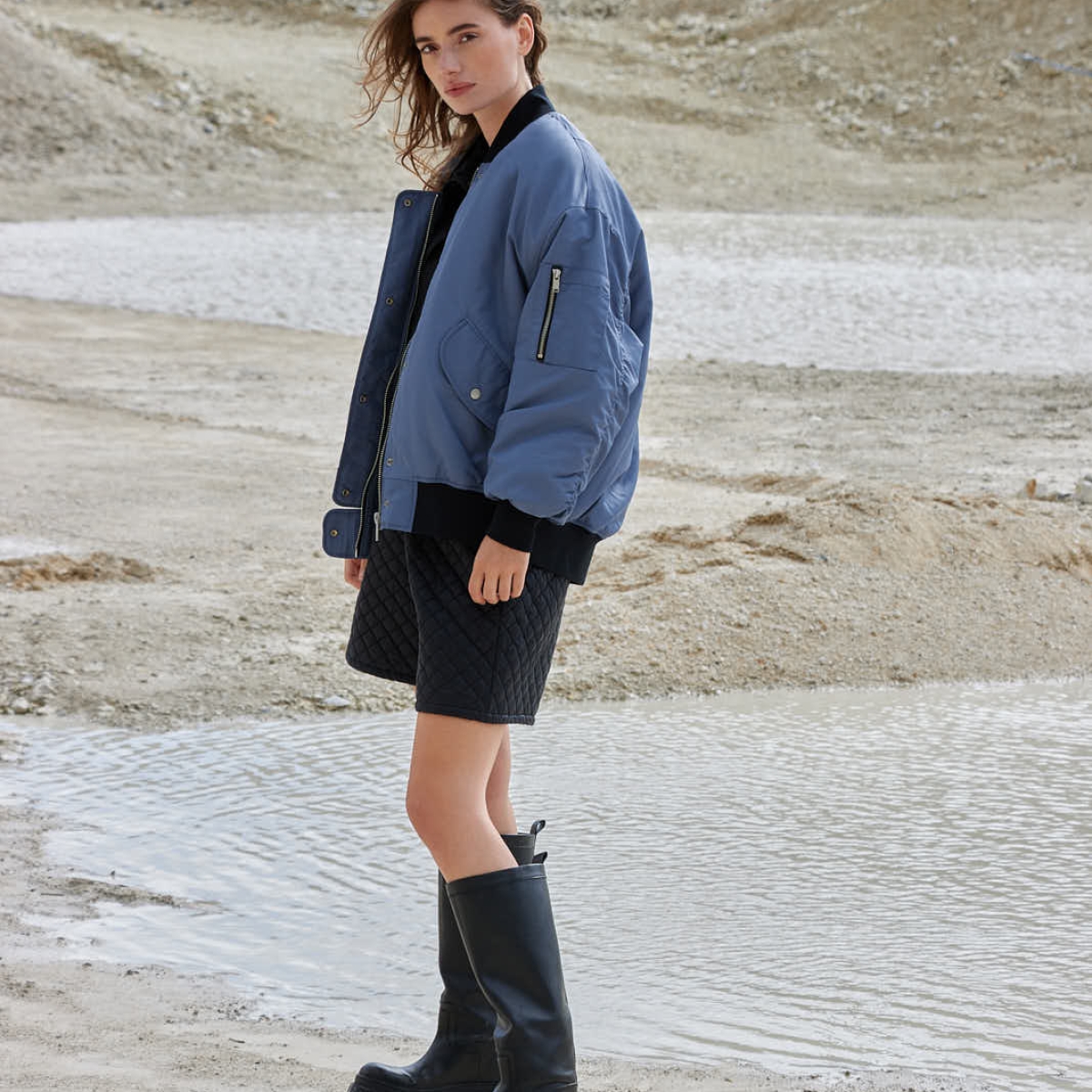 WBLKALLY20BOMBER20JACKET20CORONET20BLUE20CAMPAIGN2002.jpg