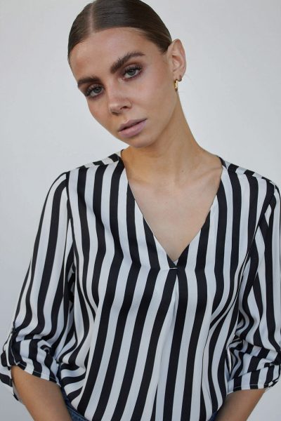 WBLJULES PARIS V-NECK TOP