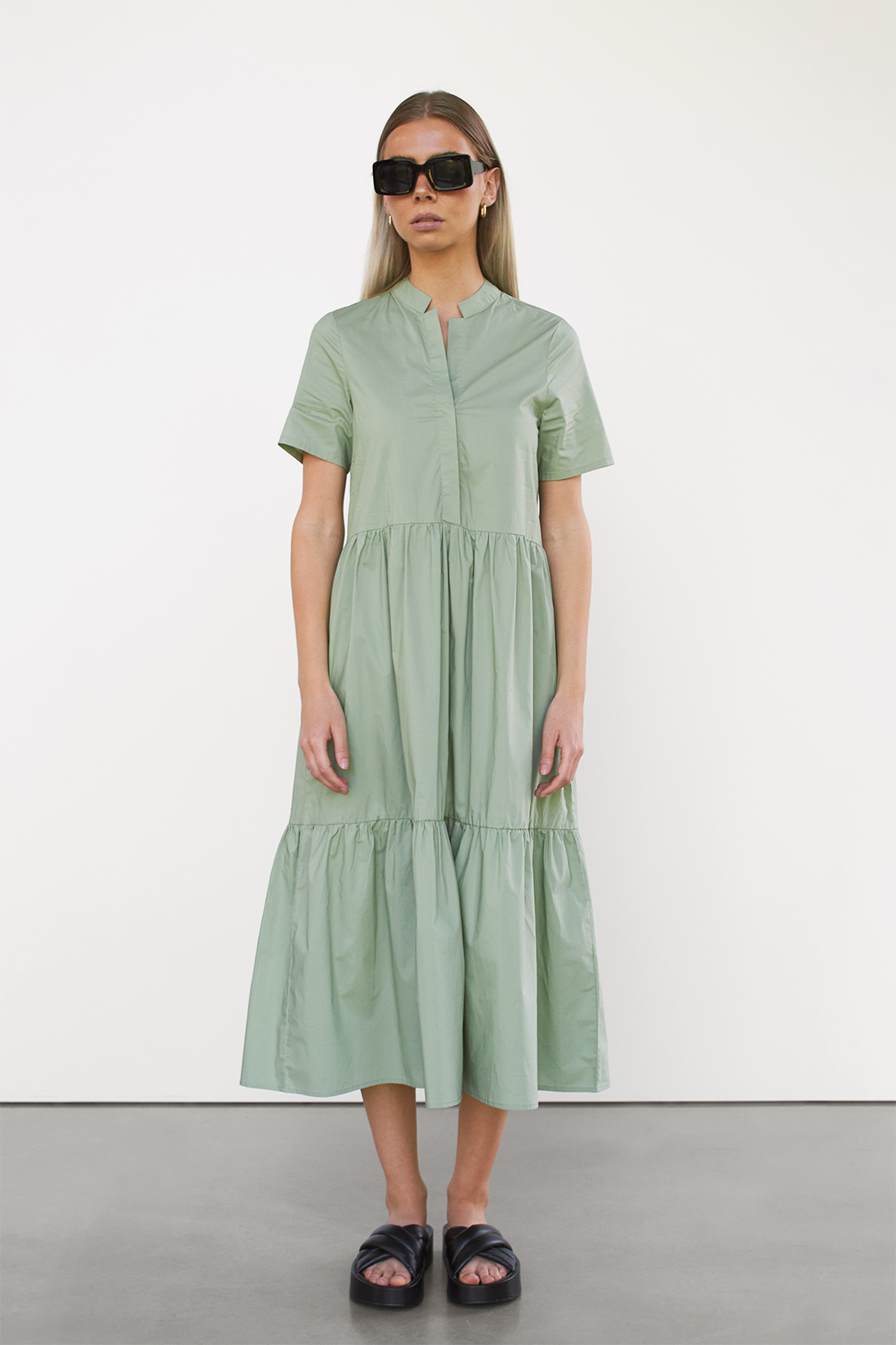 SCANDINAVIAN WARDROBE JUNE