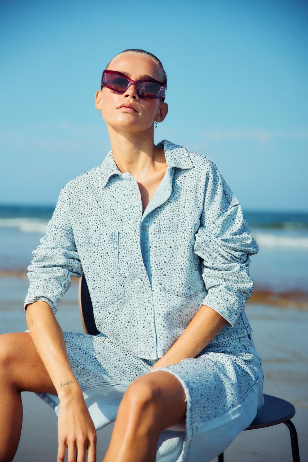 Wbldeluxe_Denim_Jacket_Long_Denim_Bermuda_Summer_Blue_With_Stones18