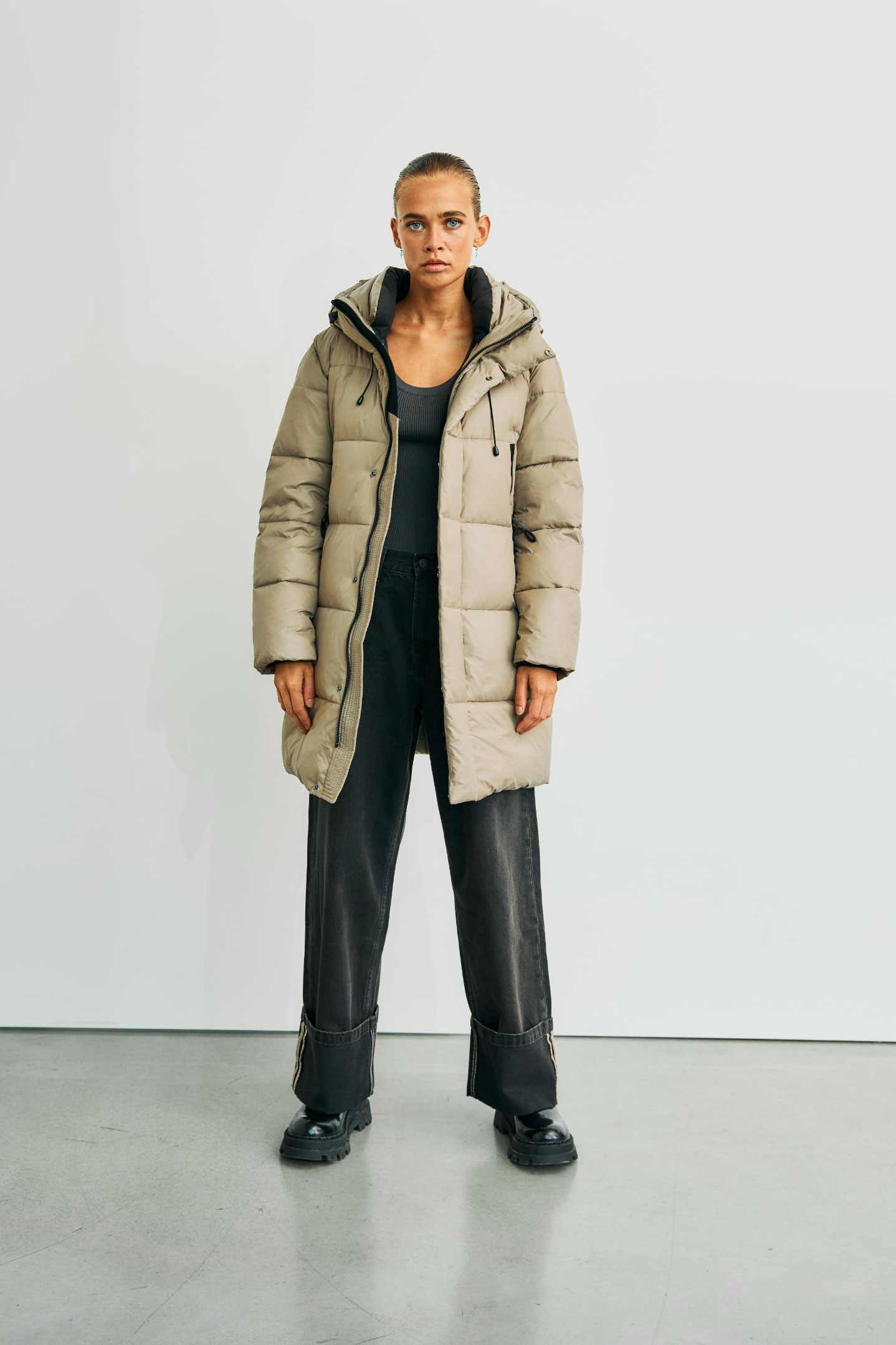 wblabby_puffer_jacket_desert_t