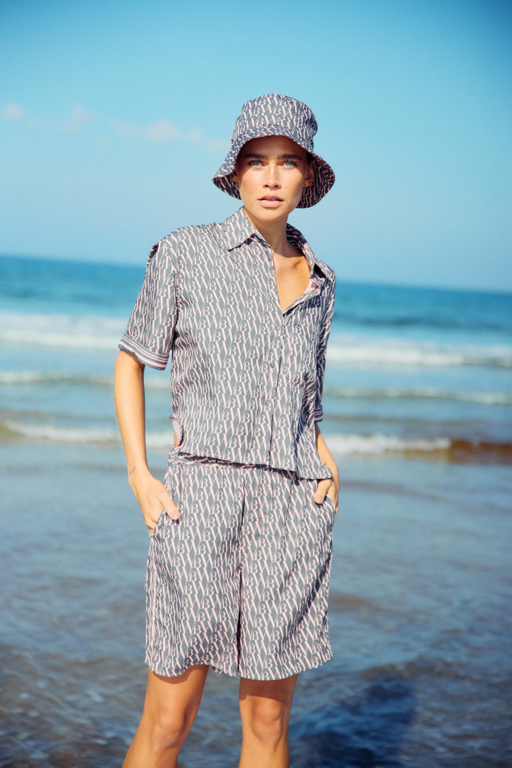 SCANDINAVIAN JOURNAL SS25