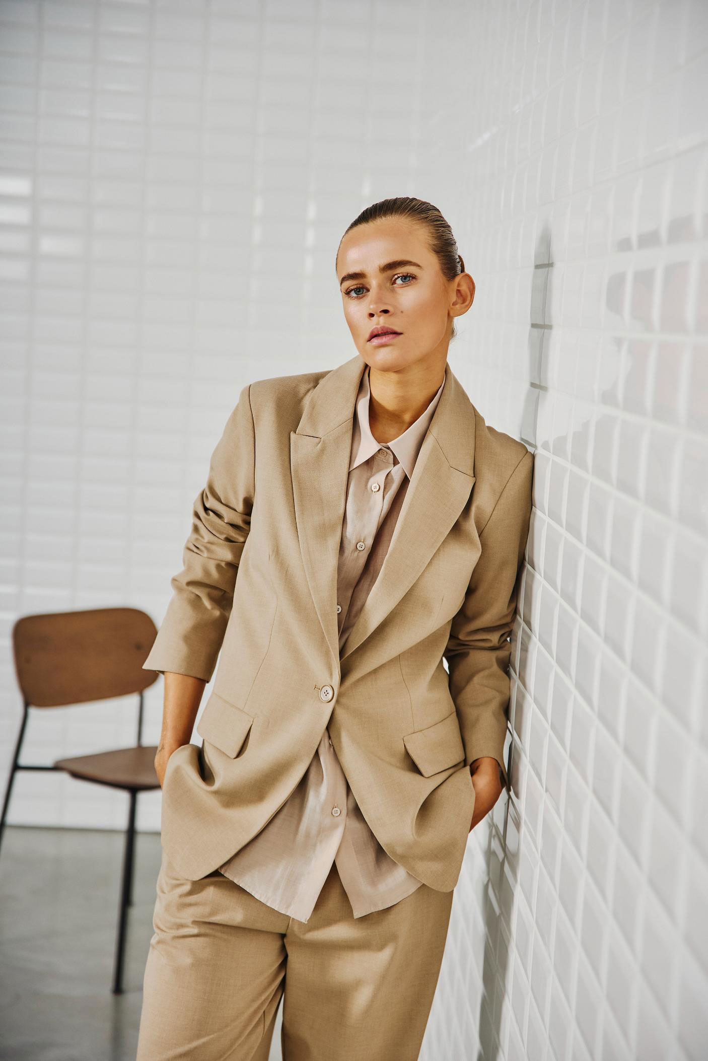 MODERN TRANSITION AW25